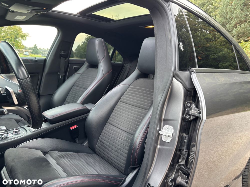 Mercedes-Benz CLA AMG 45 4-Matic - 19