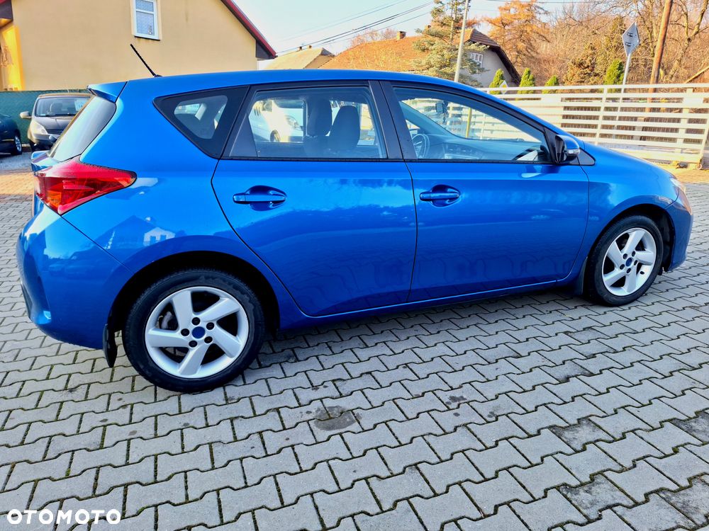 Toyota Auris - 28