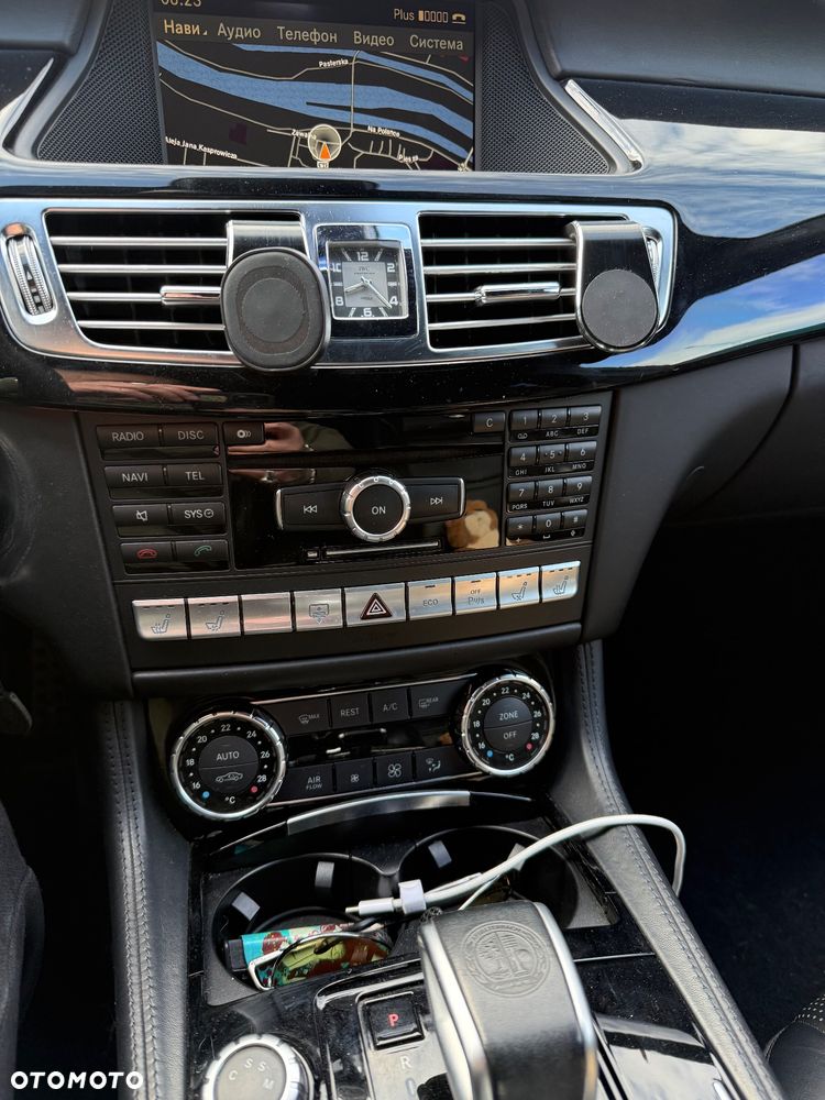 Mercedes-Benz CLS - 23