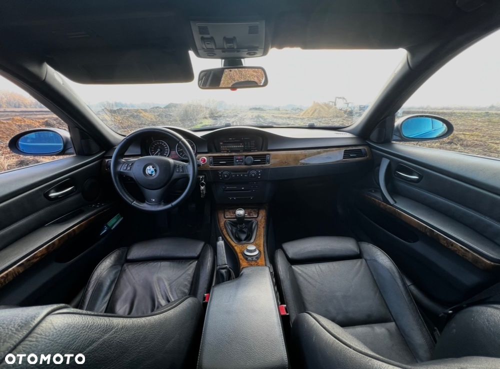 BMW Seria 3 330d - 2