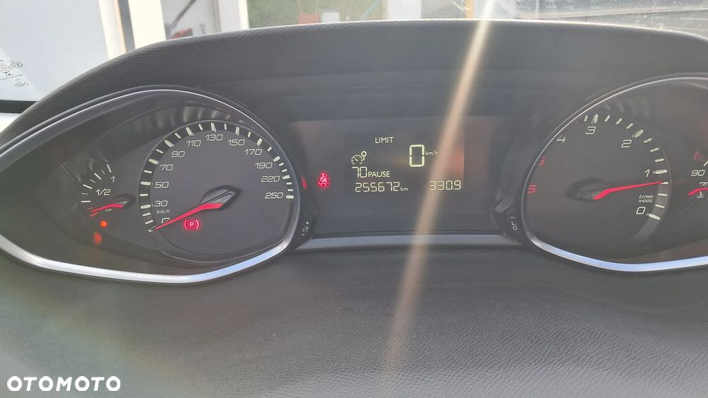 Peugeot 308 e-HDi 115 Stop & Start Allure - 9