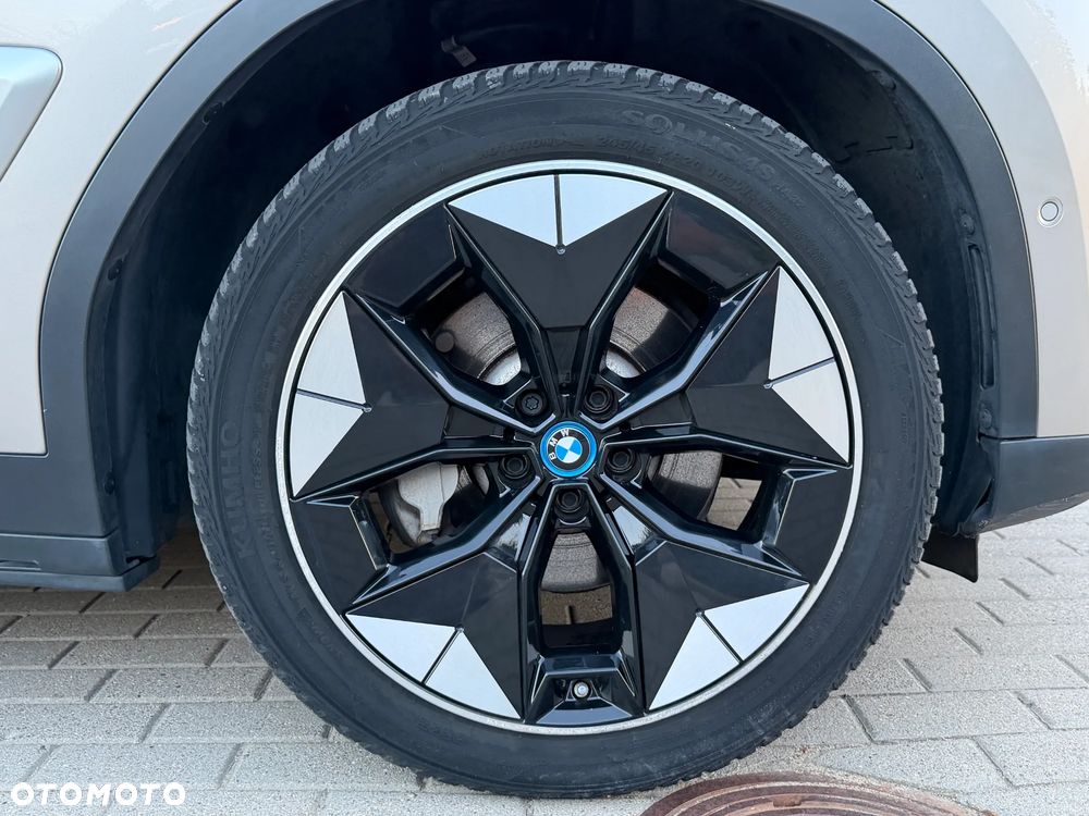 BMW iX3 Inspiring - 35