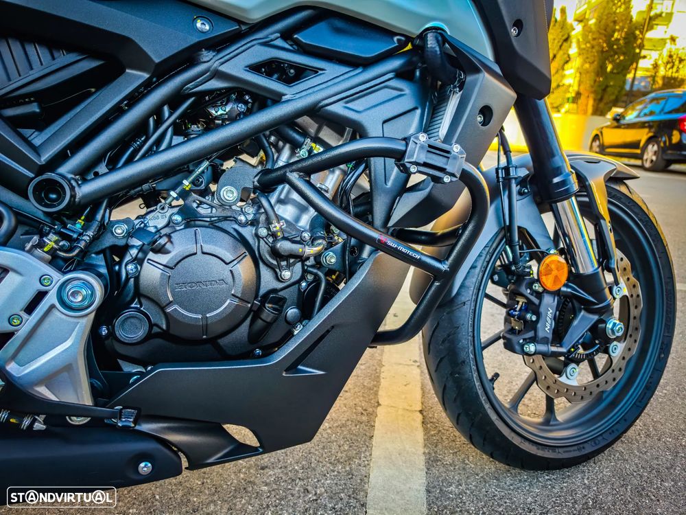 Honda CB Neo Sports Café - 9