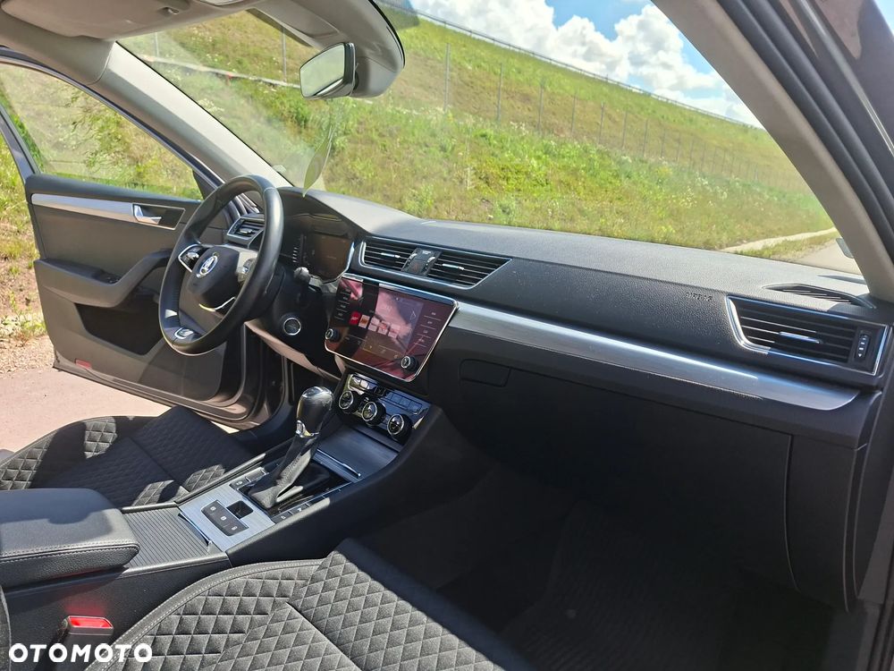 Skoda Superb 1.5 TSI Active DSG - 9