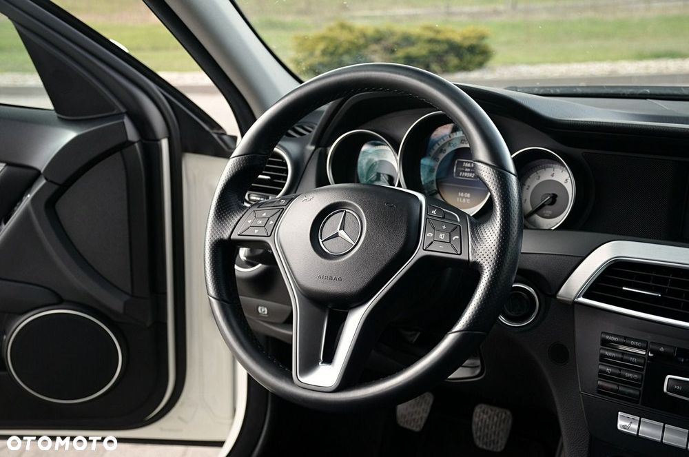 Mercedes-Benz Klasa C - 21
