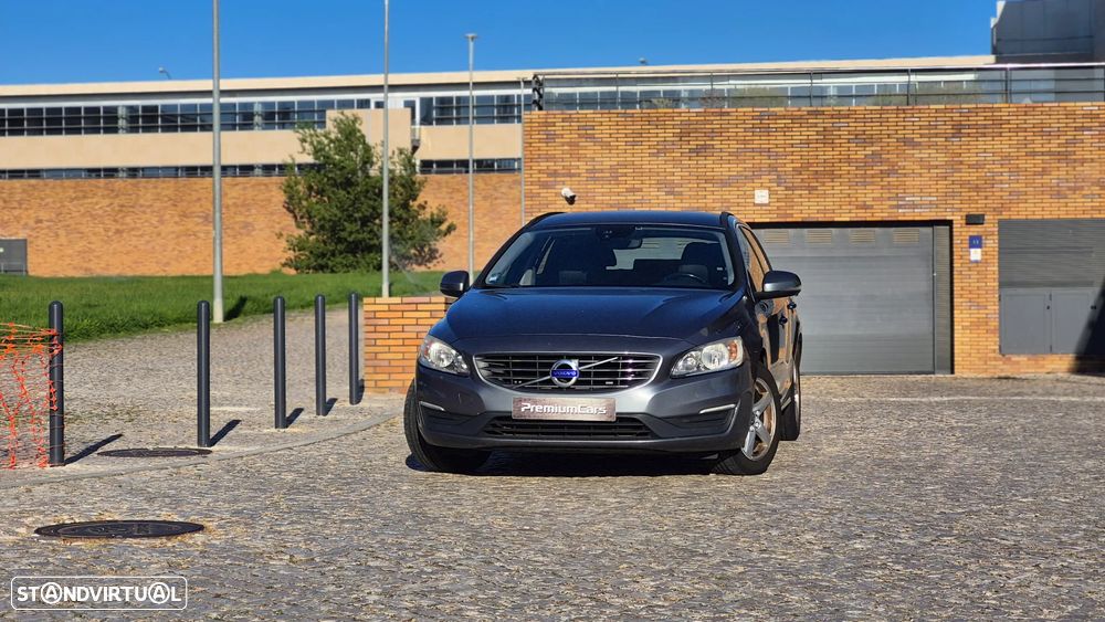 Volvo V60 2.0 D2 Momentum Drive Geartronic - 2