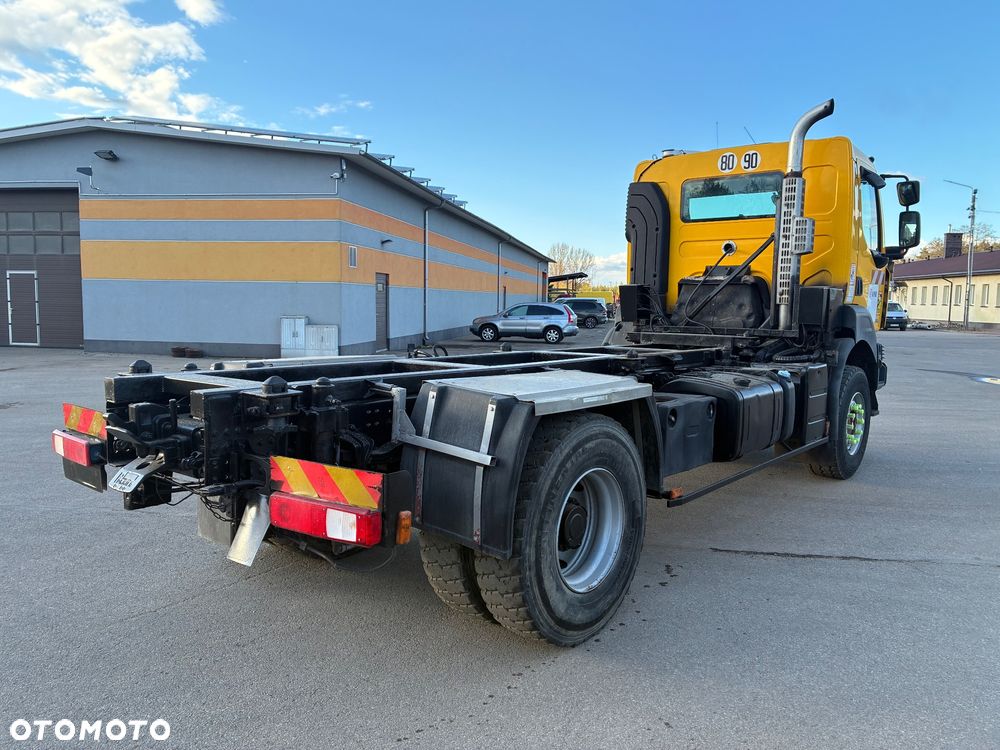 Renault Kerax 4x2 - 4