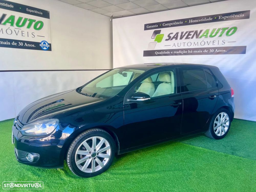 VW Golf 2.0 TDi Confortline DSG - 24