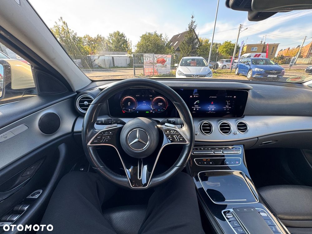 Mercedes-Benz Klasa E 220 d Avantgarde - 29