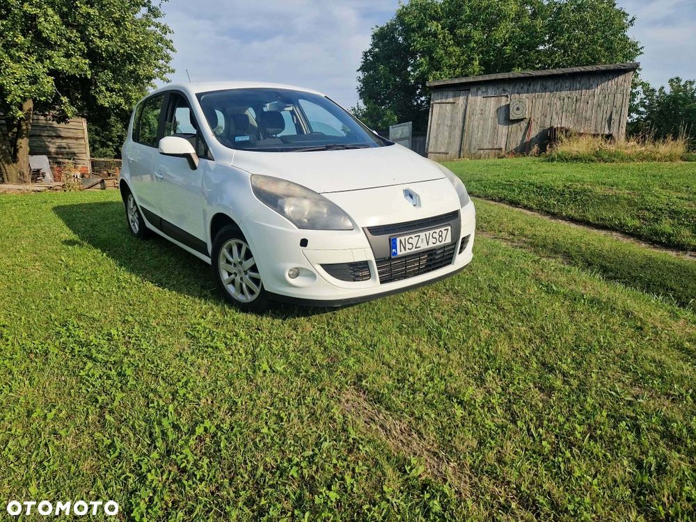 Renault Scenic - 1