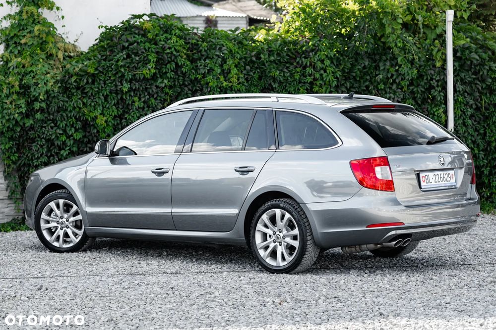 Skoda Superb 1.8 TSI FAMILY - 11