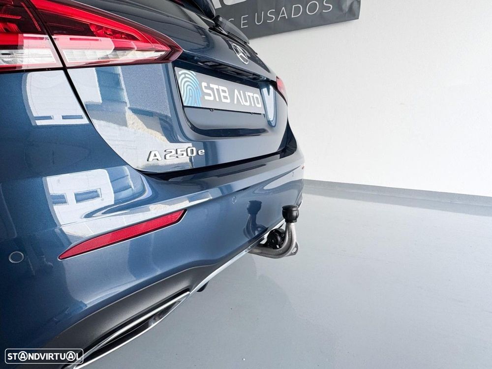 Mercedes-Benz A 250 e AMG Line - 27