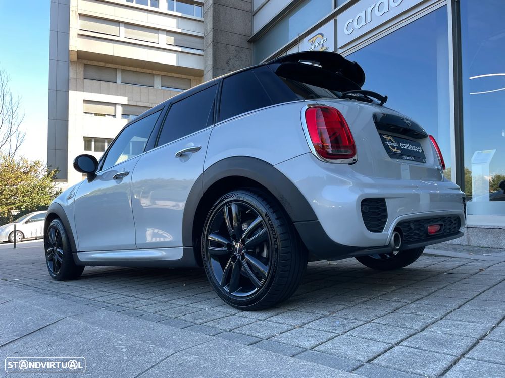MINI 5 Portas Cooper D - 8