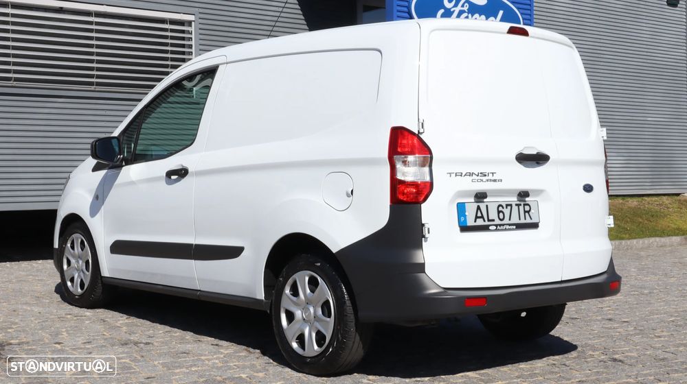 Ford Courier Van - 16