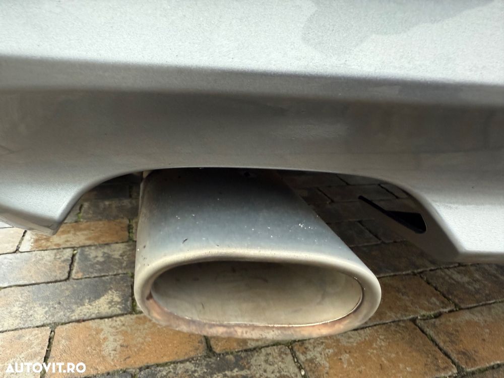 BMW Seria 3 318d DPF Touring Edition Exclusive - 19