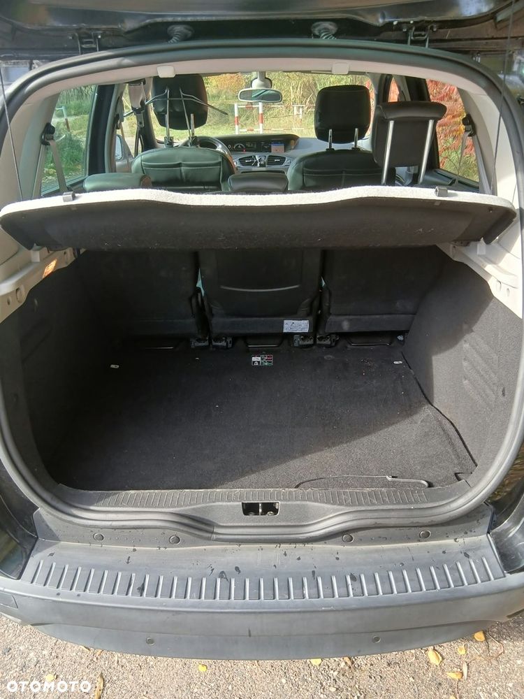 Renault Scenic 2015 photo 4