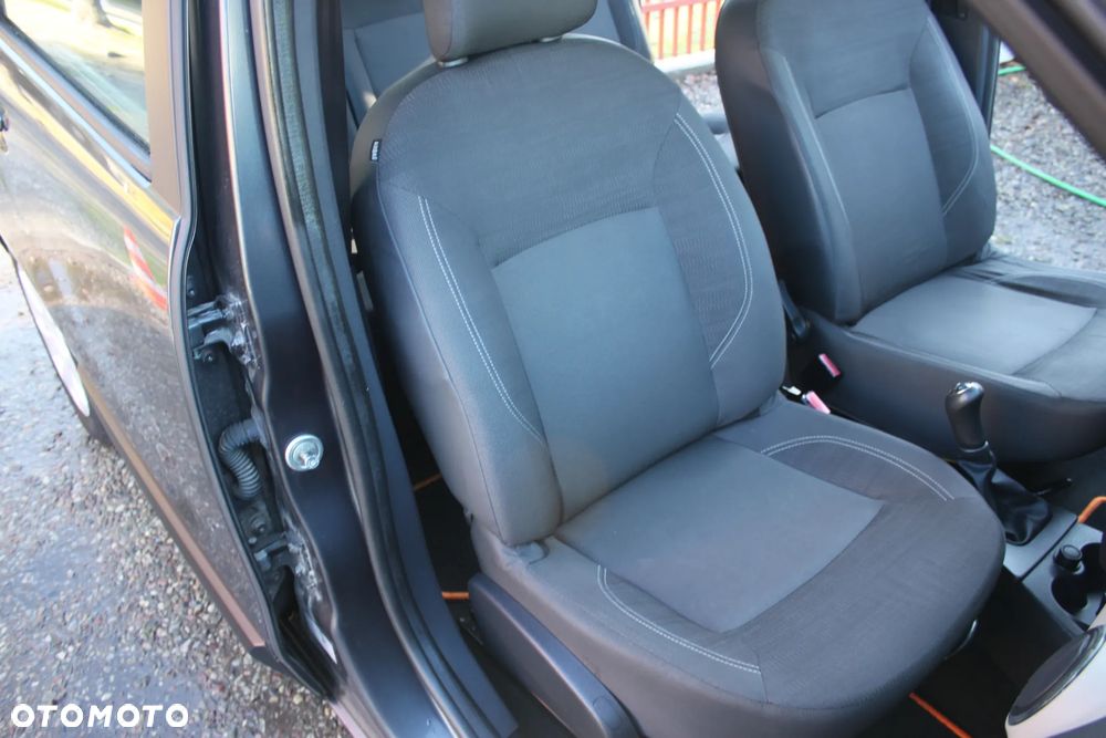 Dacia Lodgy 1.2 TCe Laureate - 17
