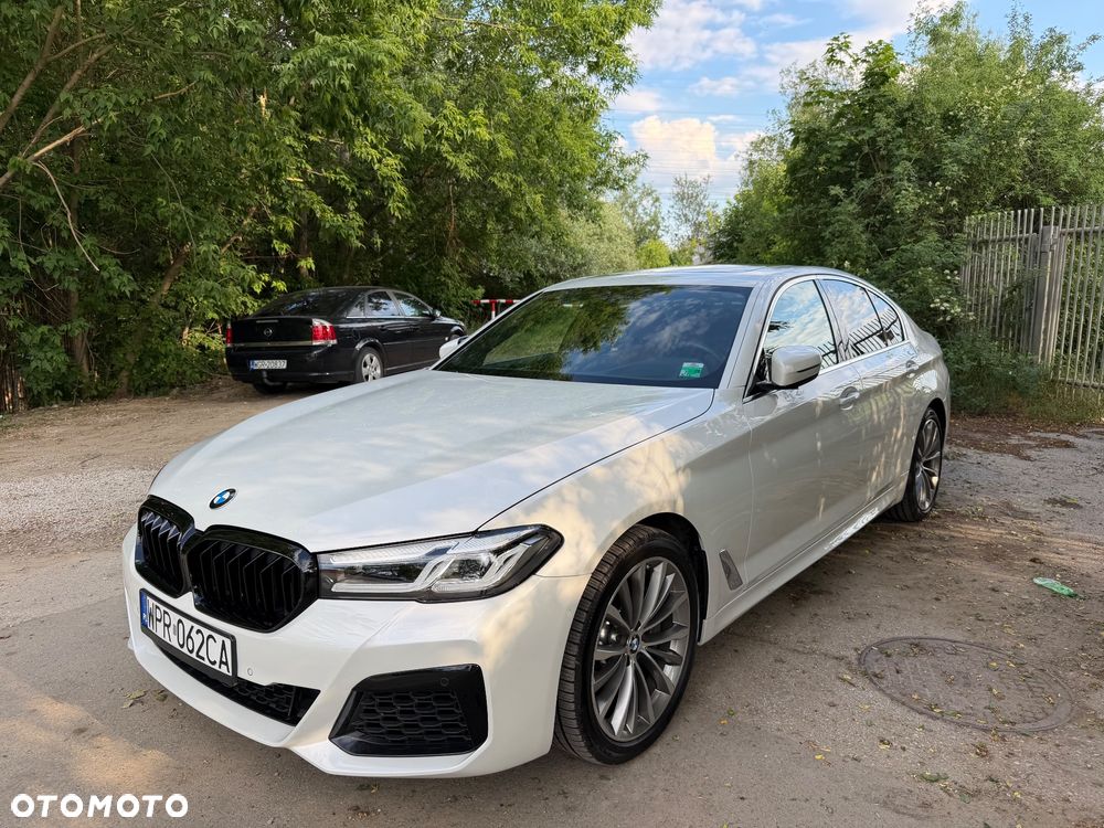 BMW Seria 5 530i xDrive - 4