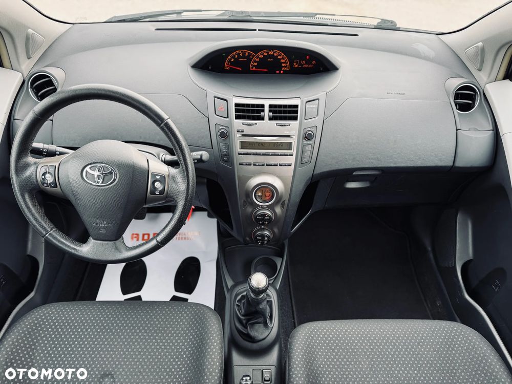 Toyota Yaris 1.4 D-4D - 21