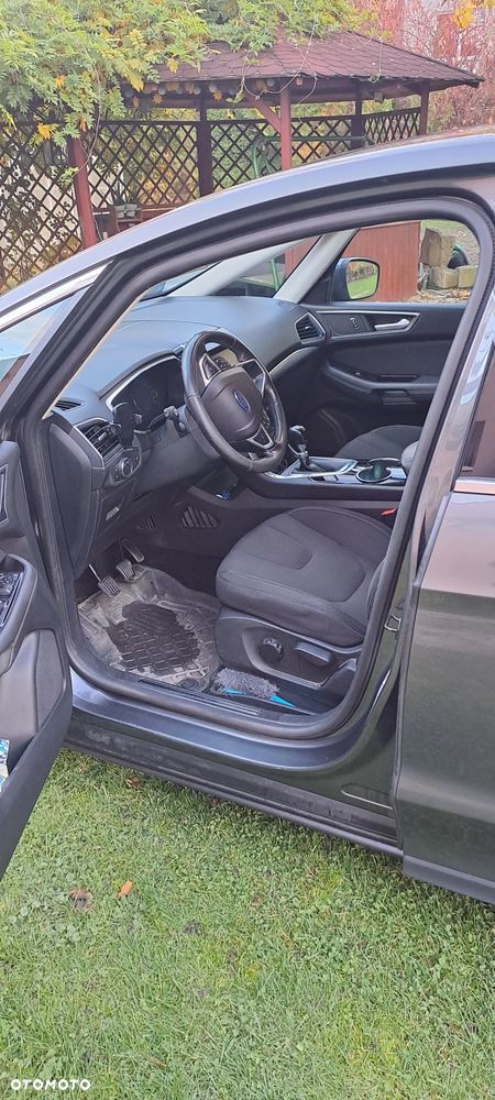 Ford S-Max - 9
