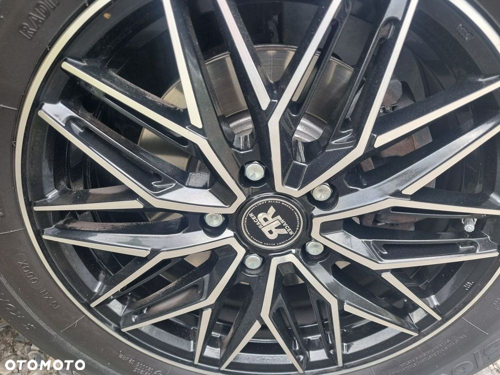 Hyundai Tucson - 25