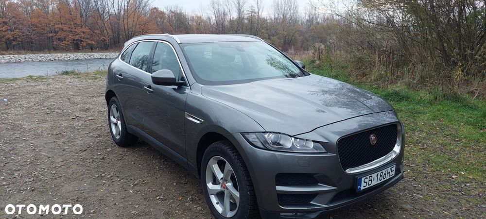 Jaguar F-Pace - 1