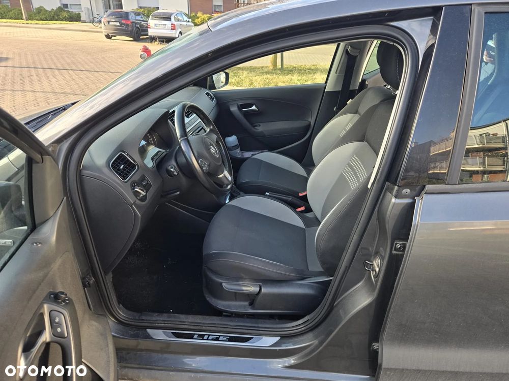 Volkswagen Polo 1.6 TDI DSG Life - 6