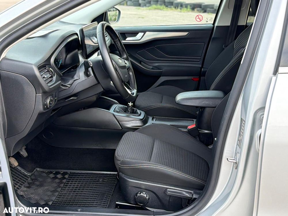 Ford Focus 1.0 EcoBoost Titanium - 15