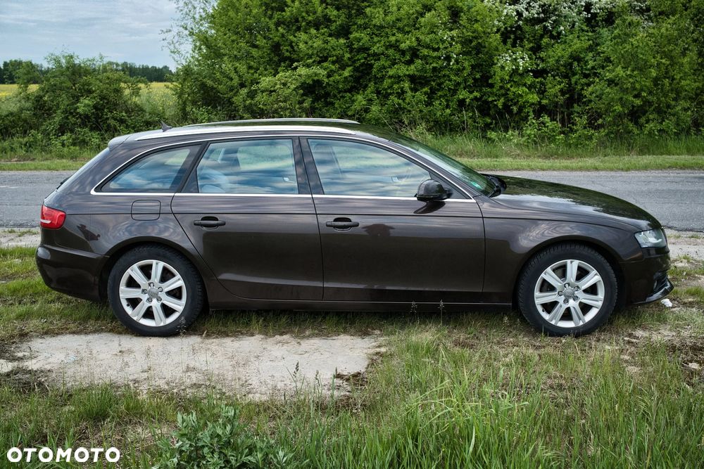 Audi A4 Avant 2.0 TDI DPF quattro Attraction - 5