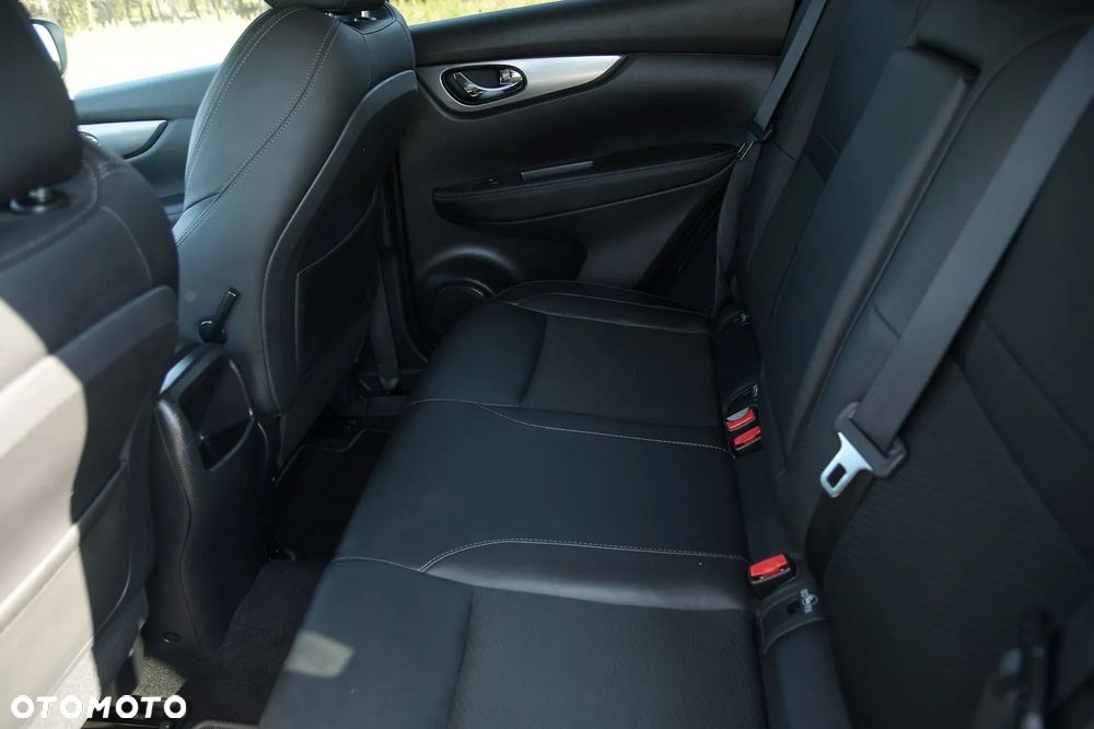 Nissan Qashqai 1.6 DIG-T Tekna+ - 22