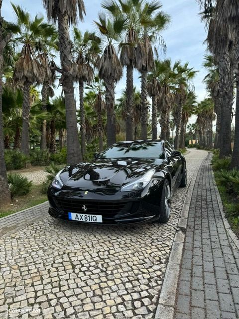 Ferrari GTC4 Lusso - 13