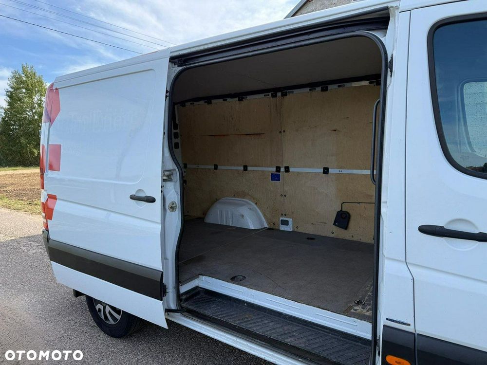 Mercedes-Benz Sprinter - 22