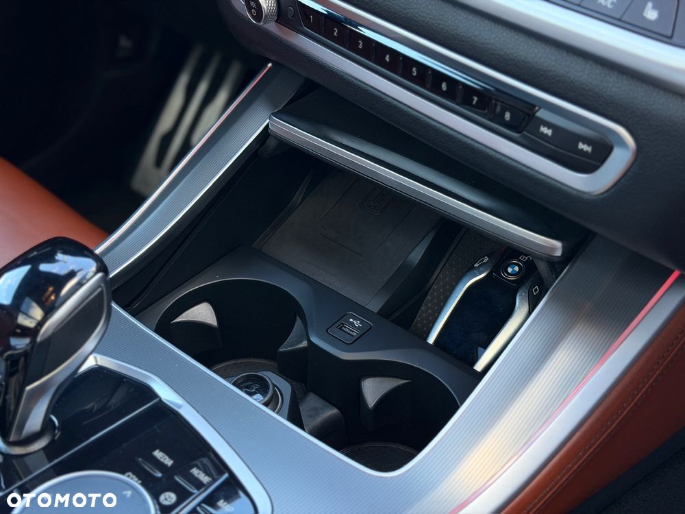 BMW X5 xDrive45e - 27