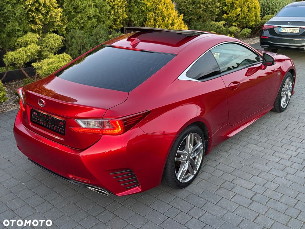 Lexus RC 200t / 300 F Sport - 12