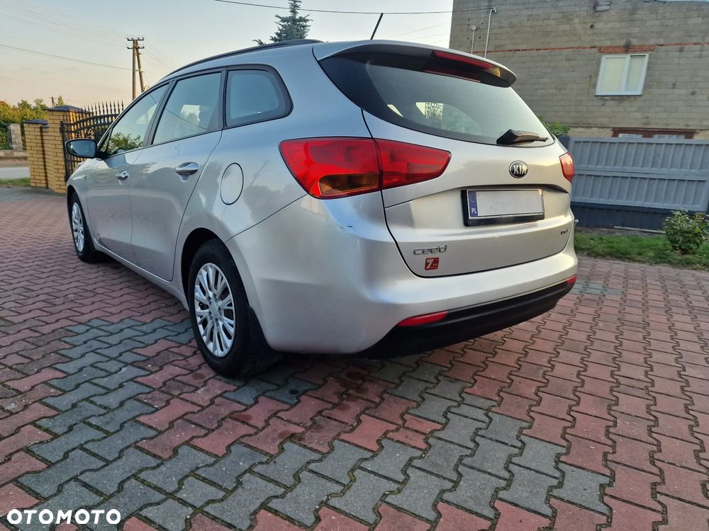 Kia Ceed Cee'd 1.6 CRDi M - 6