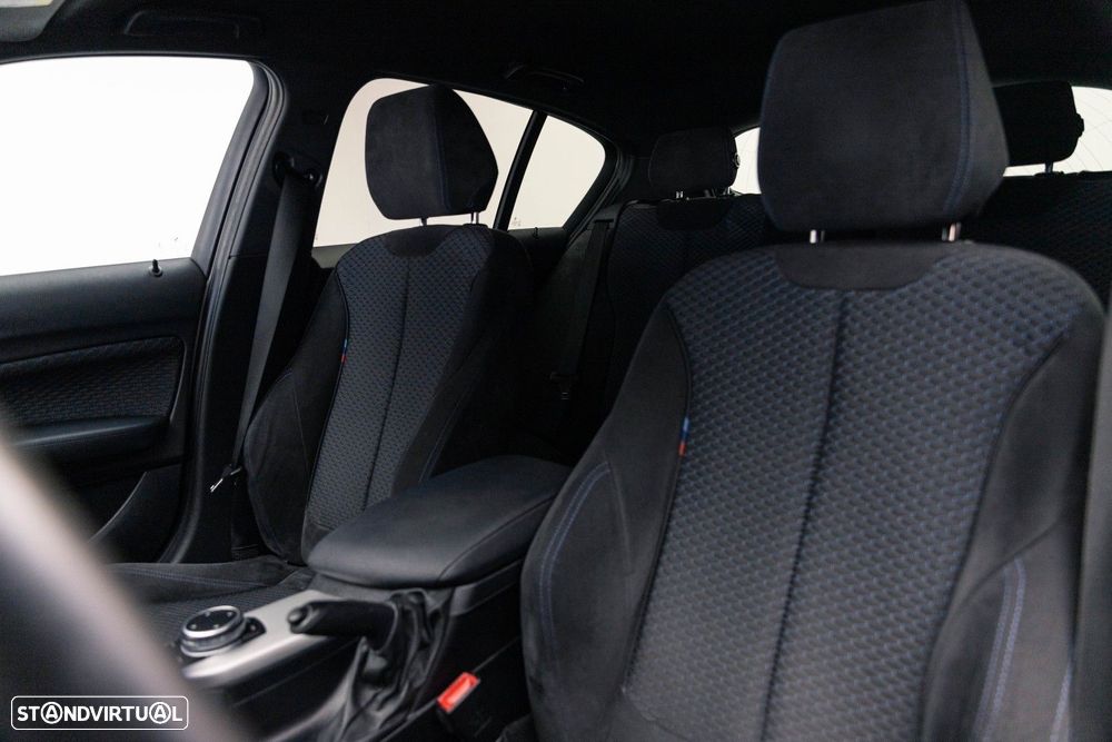 BMW 116 d Pack M - 21