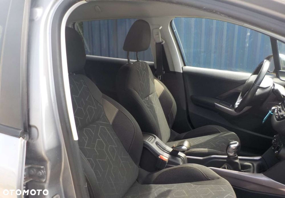 Peugeot 2008 - 15