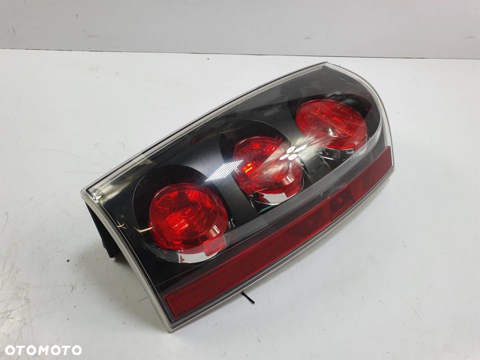 LAMPA LEWA TYŁ GMC YUKON XL 2007 - 1