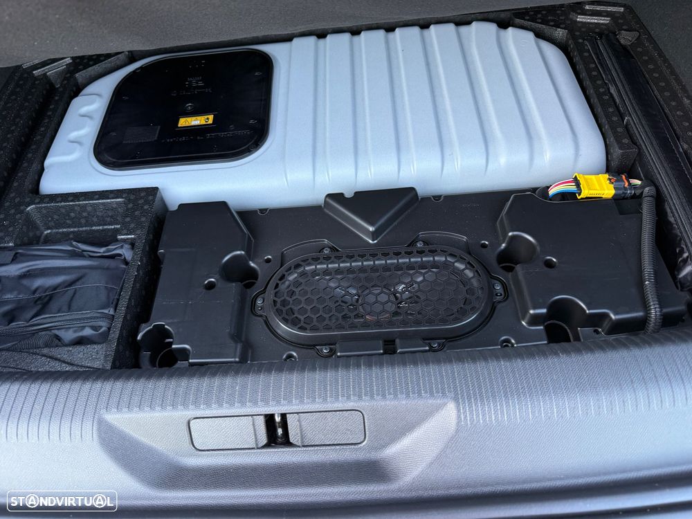 Peugeot 308 225 e-EAT8 GT - 12