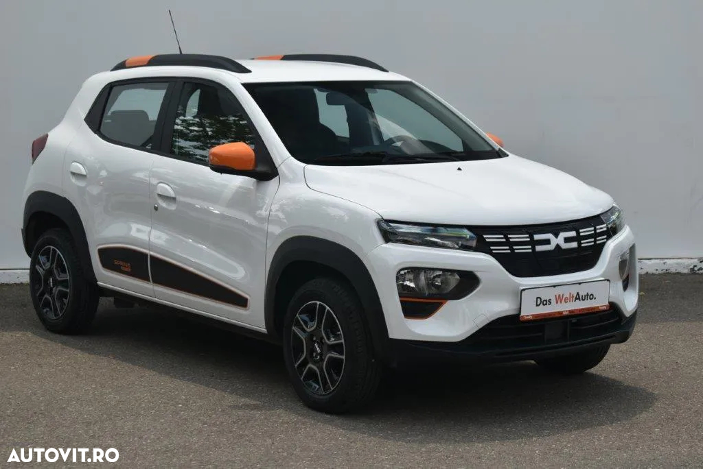 Dacia Spring Essential - 2