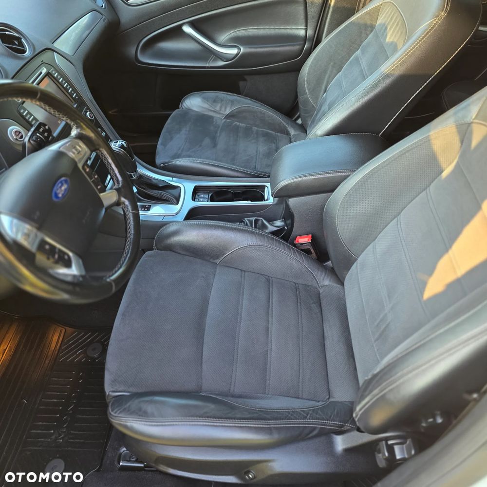 Ford Mondeo 2.0 TDCi ECOnetic Business Edition - 11