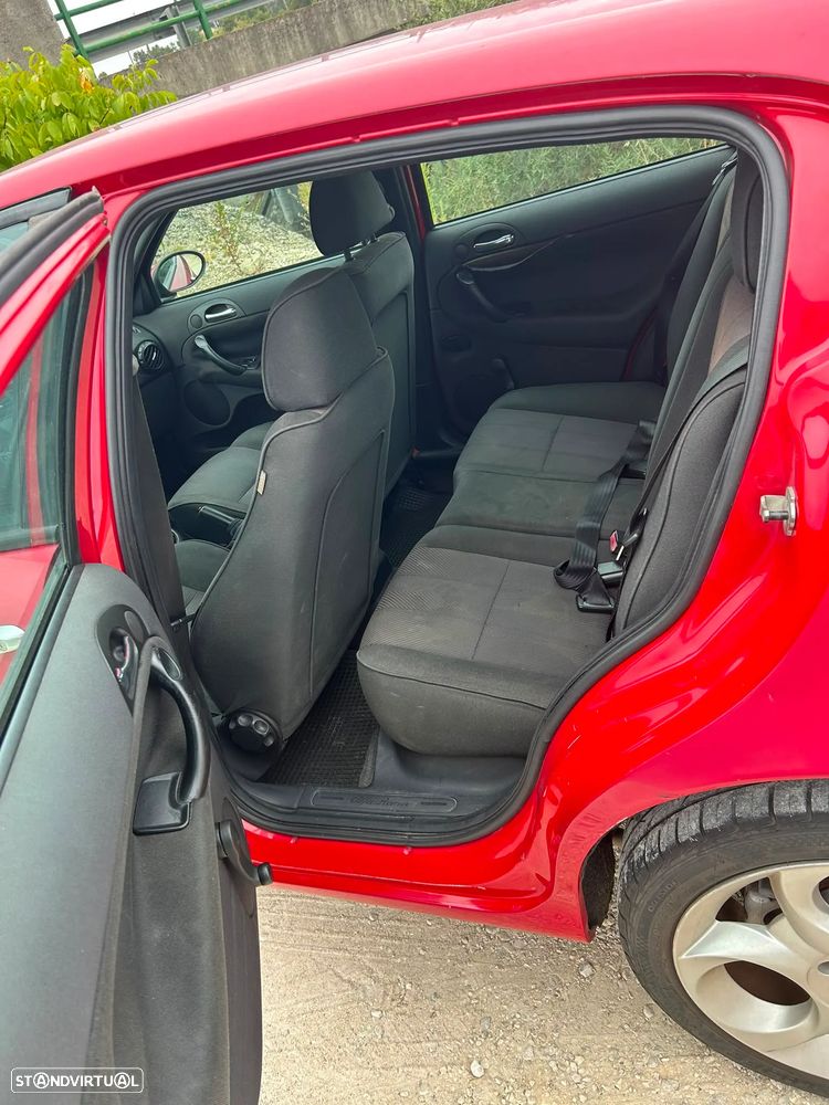 Alfa Romeo 147 1.6 TS - 5
