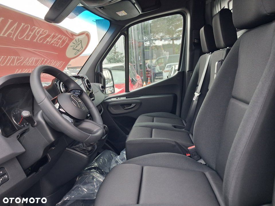 Mercedes-Benz Sprinter - 10