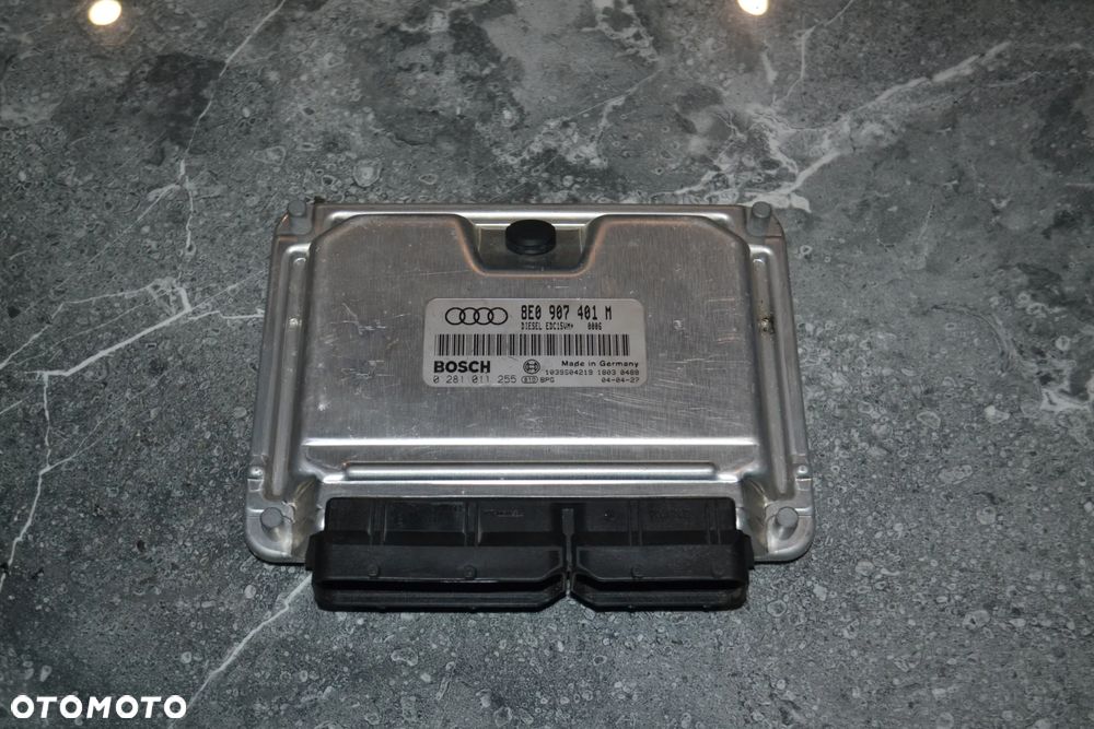 VW AUDI SEAT KOMPUTER STEROWNIK SILNIKA 2,5 TDI BDG 8E0907401M  0281011255 - 1
