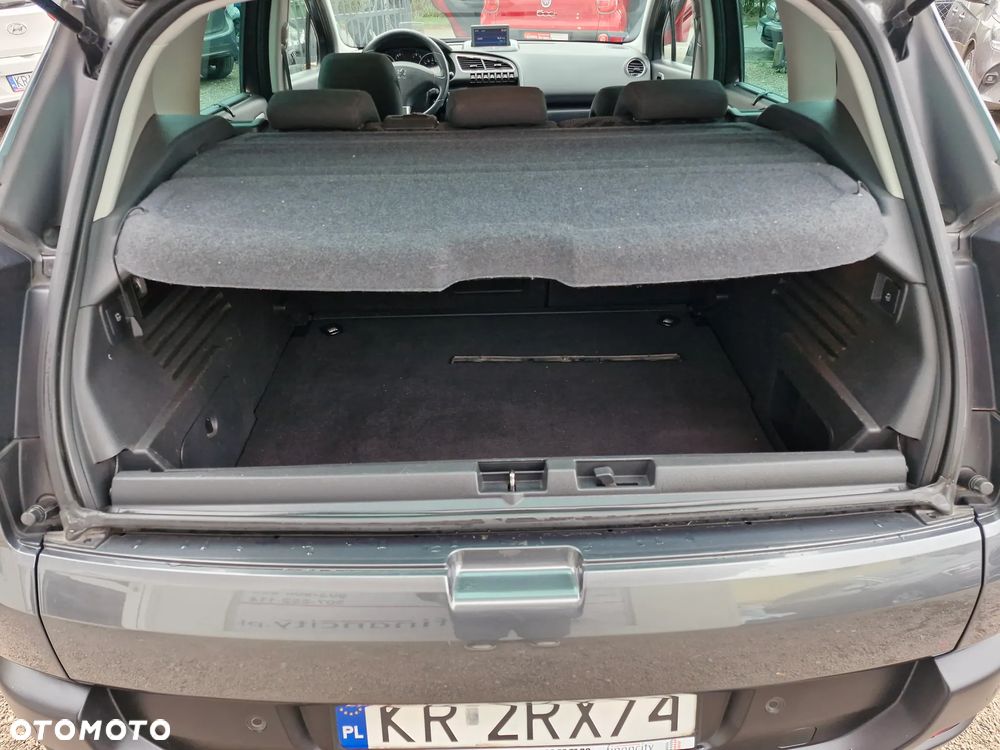 Peugeot 3008 2.0 HDi Allure - 26
