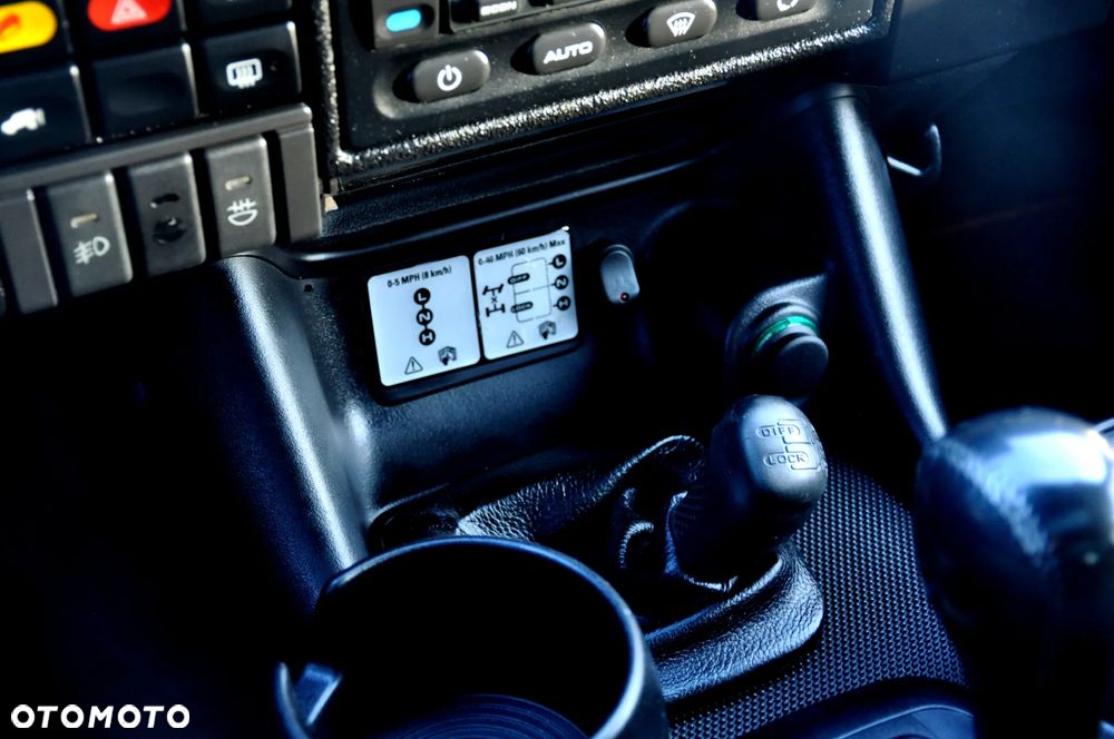 Land Rover Discovery - 35