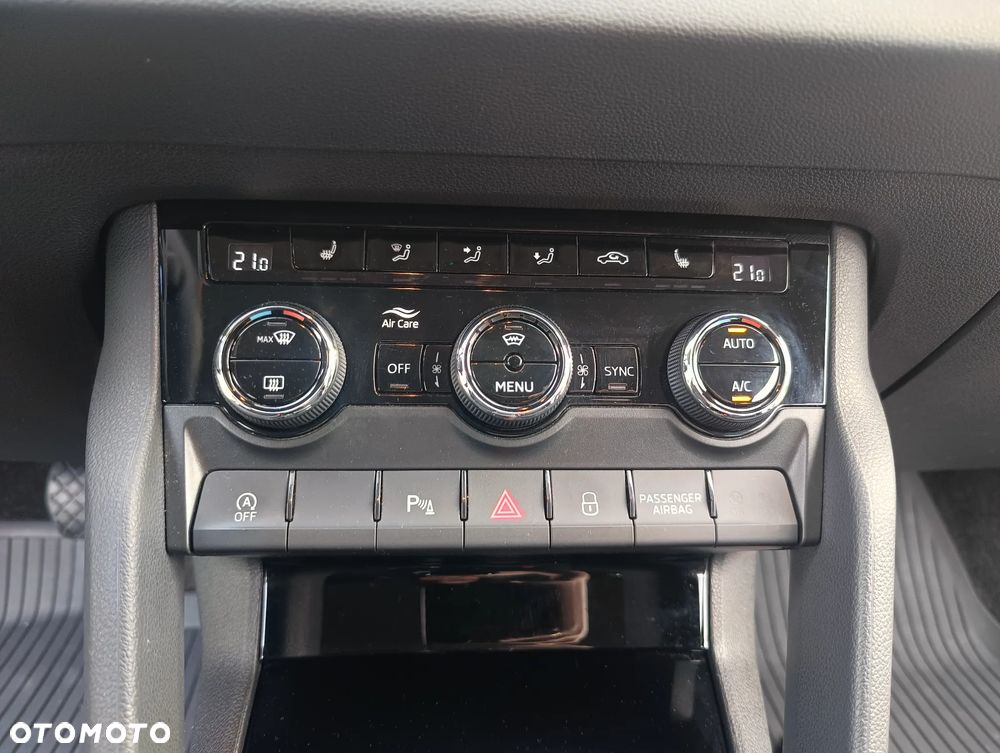 Skoda Karoq 1.5 TSI ACT Selection DSG - 18