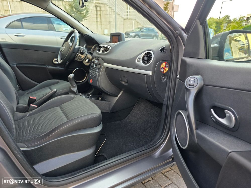 Renault Clio 1.5 dCi Dynamique S - 19