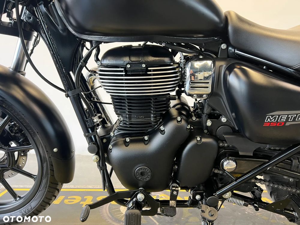 Royal Enfield Meteor - 12