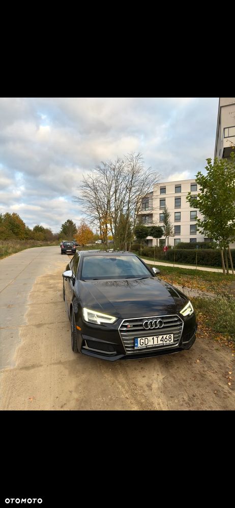 Audi S4 Limousine - 1
